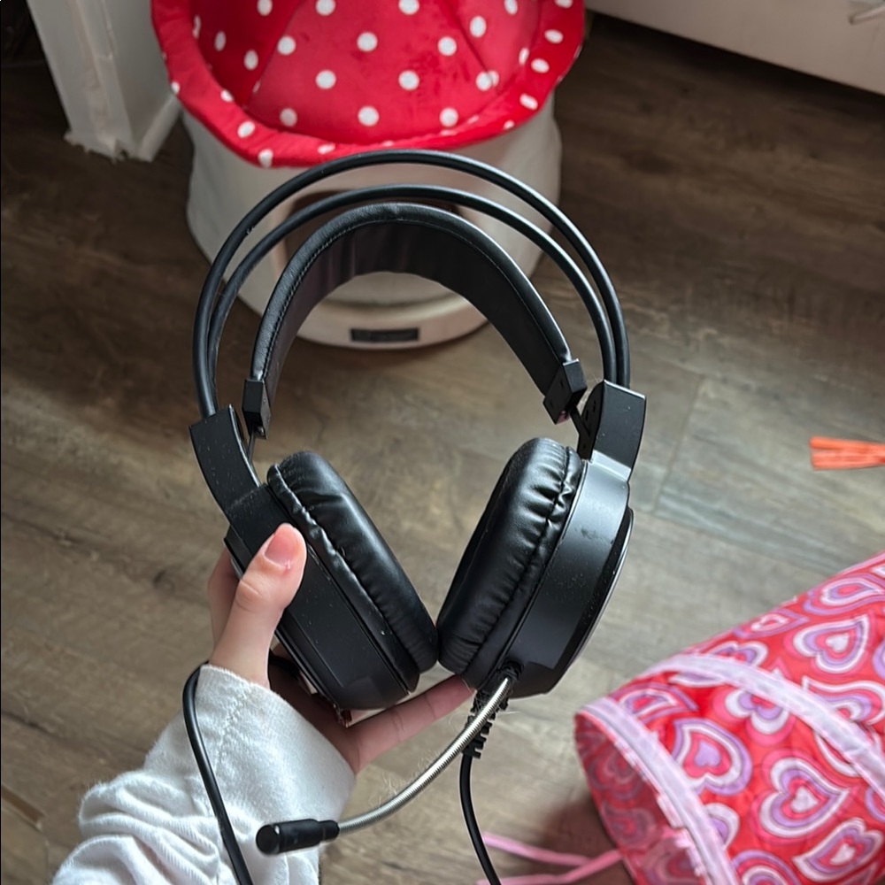 Black Over-Ear Gaming Headphones